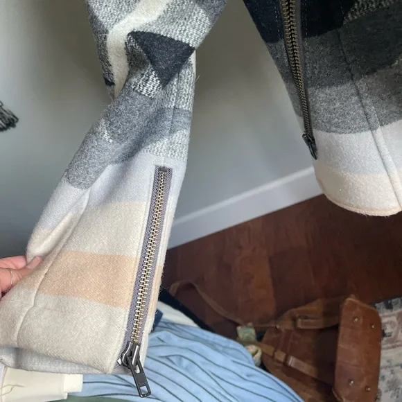 Pendleton Women's Cream Pink & Gray Aztec Wool Native Jacket Lindsey Thornburg - Picture 3 of 7